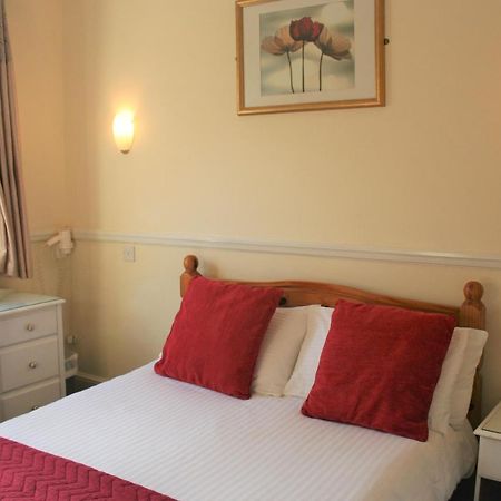 The Telstar Bed & Breakfast Exeter Exterior photo