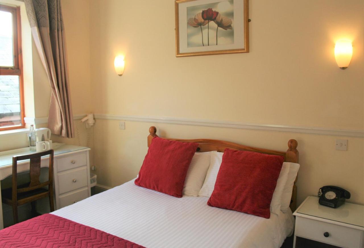 The Telstar Bed & Breakfast Exeter Exterior photo