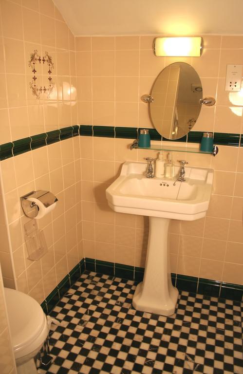 The Telstar Bed & Breakfast Exeter Room photo
