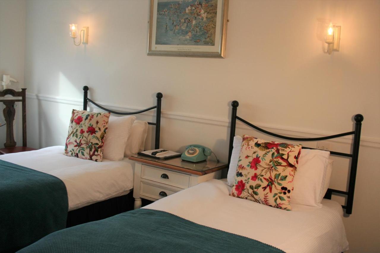The Telstar Bed & Breakfast Exeter Exterior photo